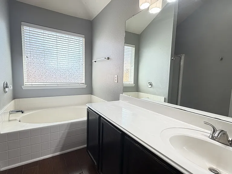 625 Tabasco Trl — Photo 22