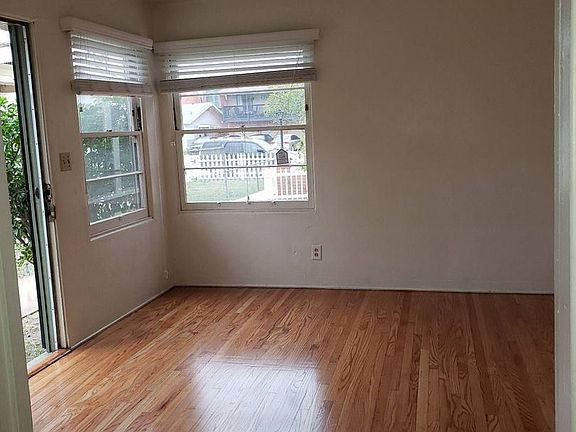 4th image of 4668 Oregon St