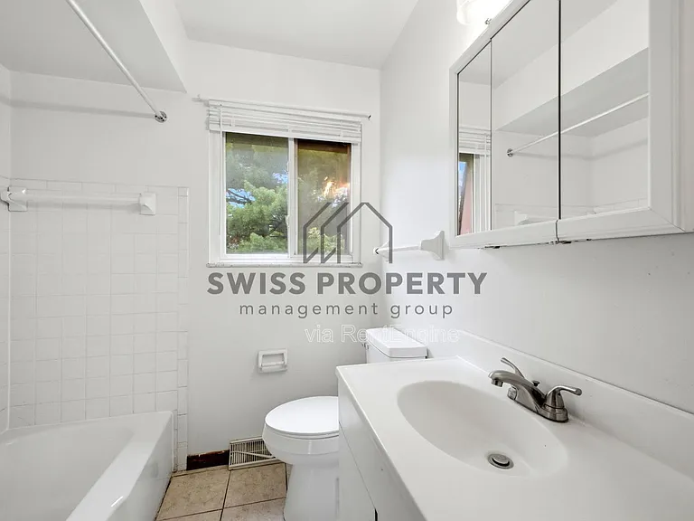 1577 Briarwood Ave — Photo 14