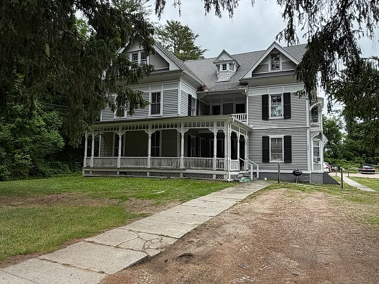180 W Main St — Photo 2
