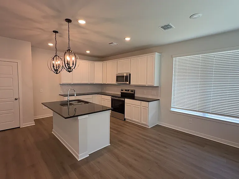 5109 Pollack Ln — Photo 4