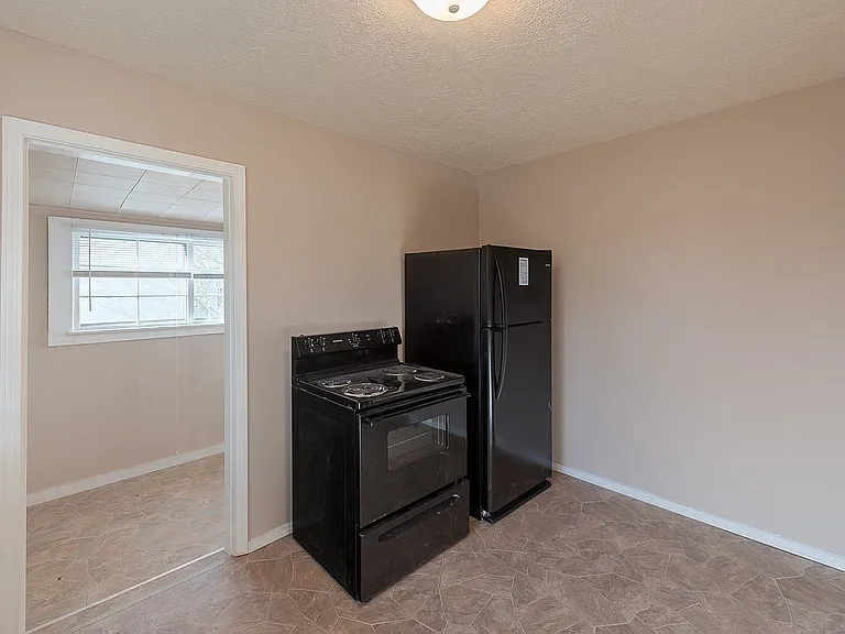 2301 S Milton Dr — Photo 7