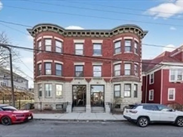 31 Homestead St #2, Boston, MA 02121