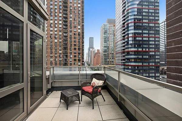 Sold by Keller Williams NYC | media 5