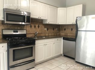 3828 N Kenmore Ave #1F, Chicago, IL 60613
