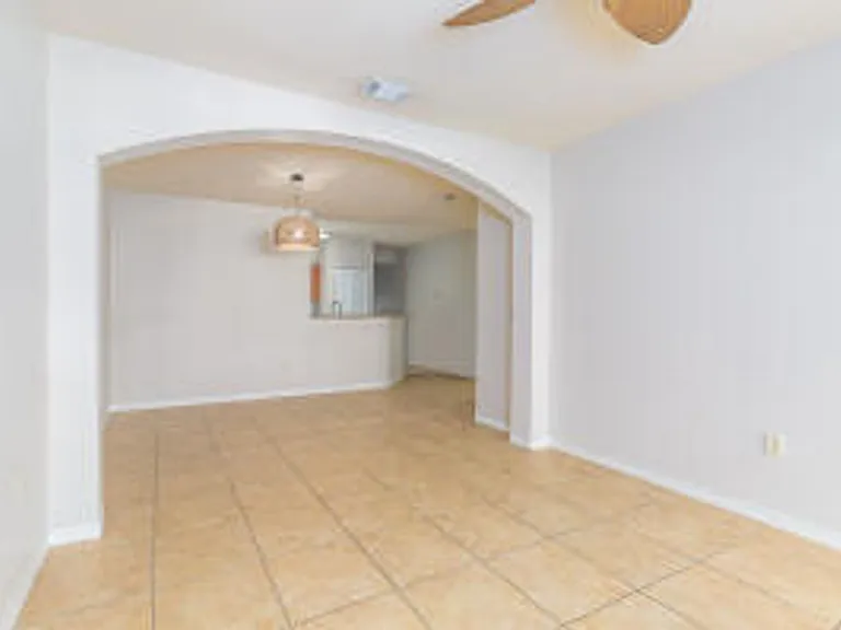 140 SW Peacock Blvd #21-205 — Photo 6