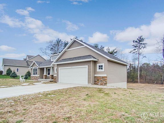 3rd image of 9050 Winterberry Dr