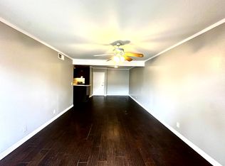 18620 Hatteras St UNIT 230, Tarzana, CA 91356