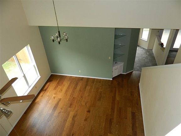 3rd image of 8206 Cahill Dr