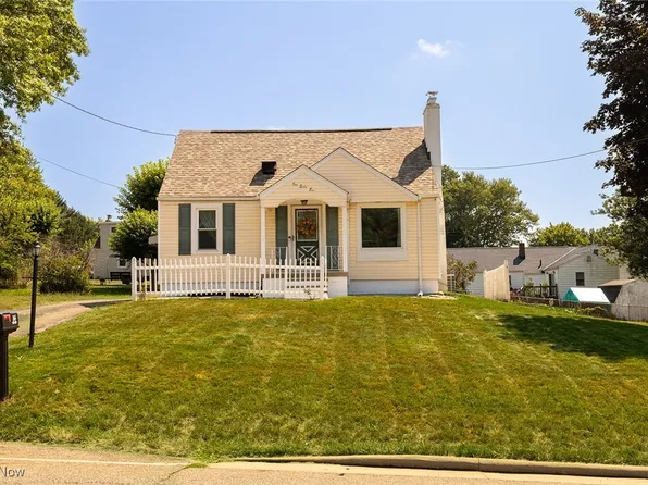 166 California Ave, Louisville, OH 44641