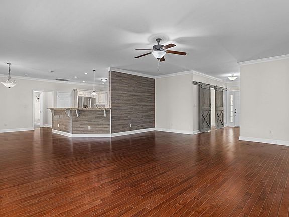 5th image of 160 Cool Springs Rd