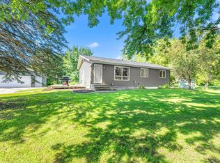 5773 Egg Lake Rd N, Hugo, MN 55038