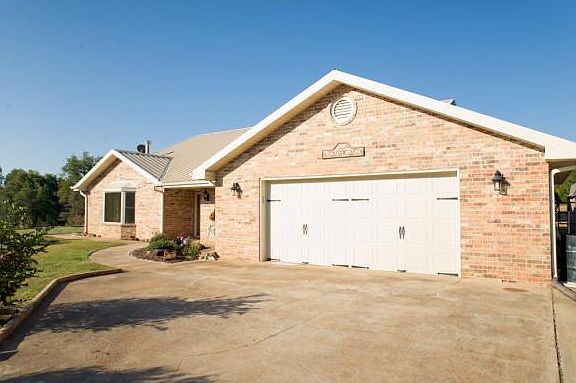 3rd image of 907 W Mattie Ave