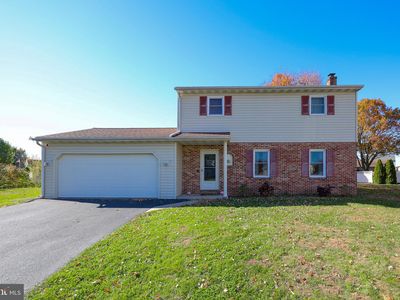 230 Meadowlark Dr, Ephrata, PA, 17522