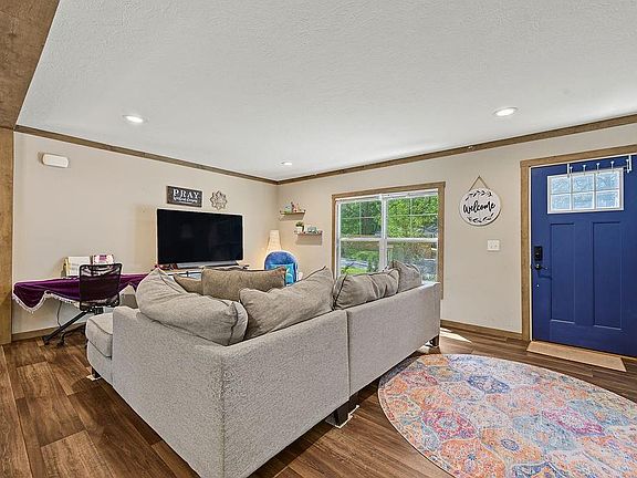 4th image of 118 Chester Harris Dr