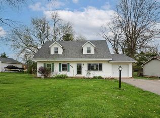 428 Drake Rd, Kendallville, IN 46755