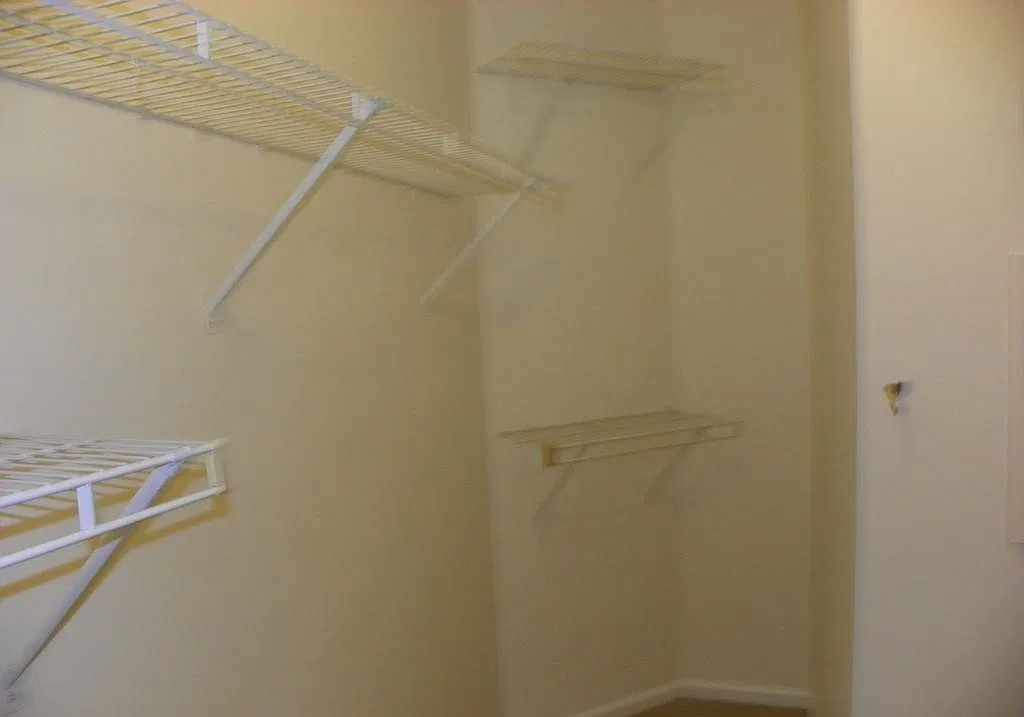 2 bed, 1107 sqft, $1,950 — Photo 3