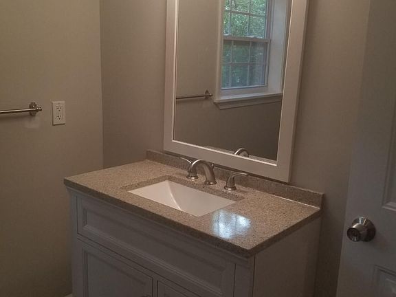 4th image of 317 Tamworth Dr #317