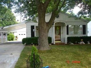 304 Maizefield Ave, Bloomington, IL 61701