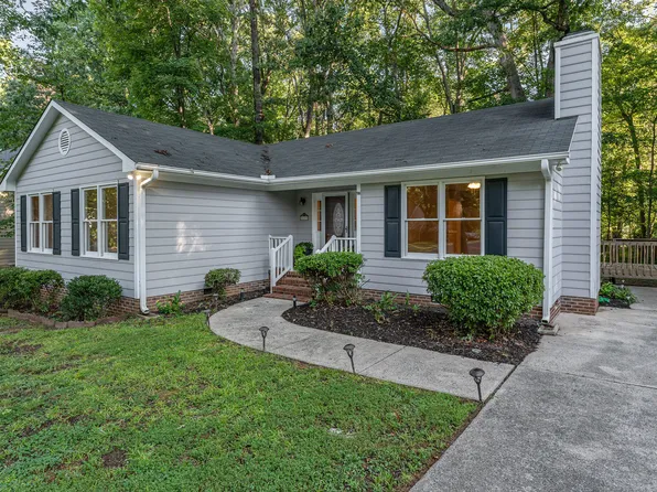 622 Sanderson Dr, Durham, NC 27704