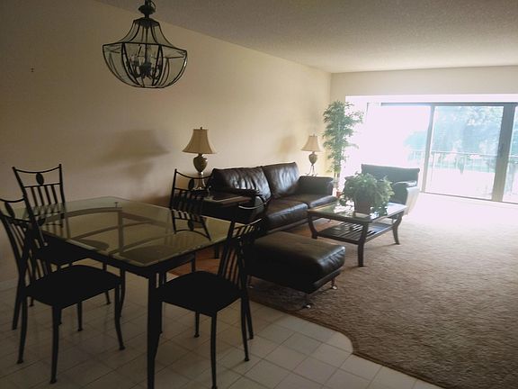 4th image of 4539 Luxemburg Ct APT 307