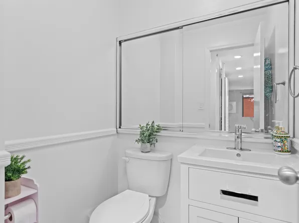 315 West 99th Street image 13 of 19