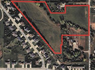 13th Ave SE, Sioux Center, IA 51250