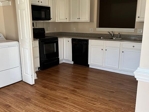 2nd image of 4116 A Brook Creek Ln