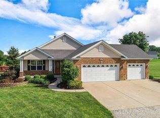 151 Riverside Dr, Troy, MO 63379