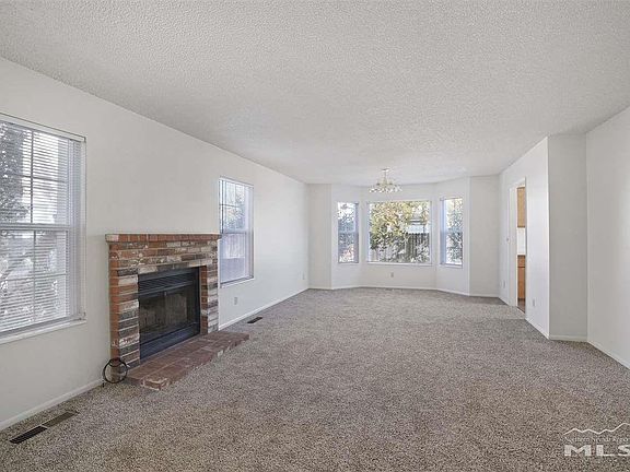 3rd image of 2339 Eastwood Dr