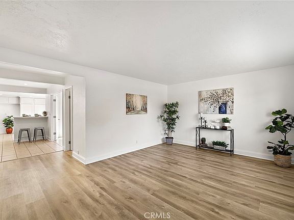 3rd image of 4902 Pearce Dr