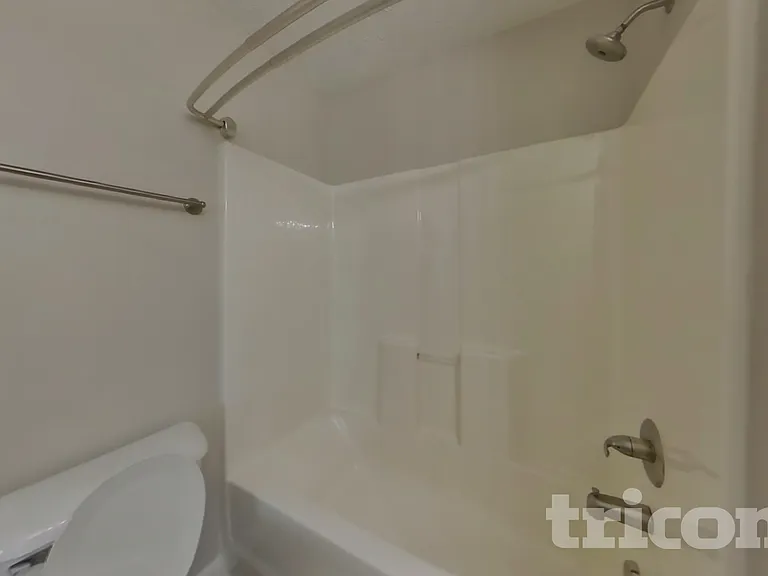 9023 Nevada Ave — Photo 15