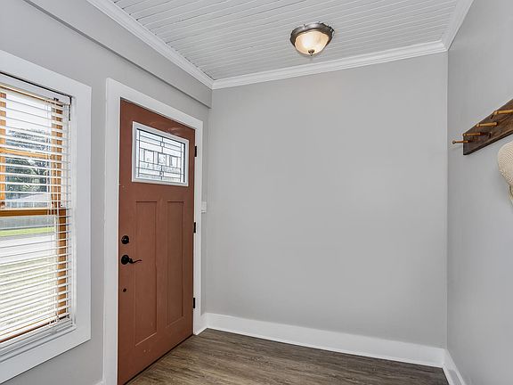 5th image of 819 Watson Ave