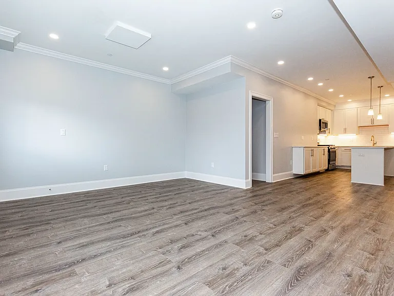 113 Kenrick St #1E — Photo 7