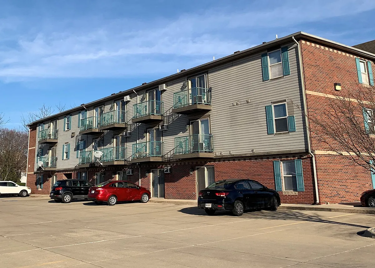 Building Photo - 510 Salem St. (Monon Place)