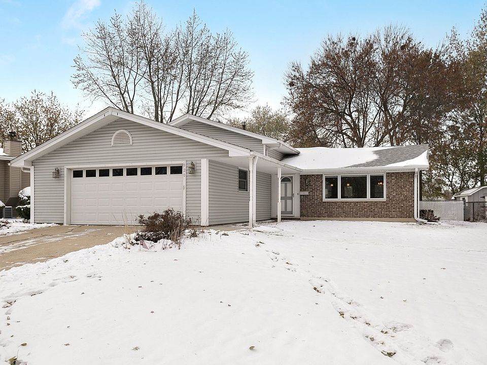 1st image of 920 S Cedarcrest Dr