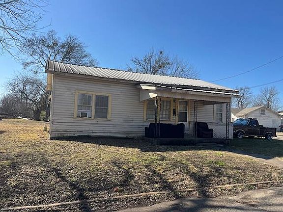 2nd image of Multi N Locust