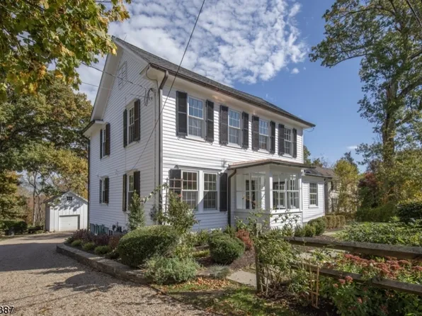 632 Spring Valley Rd, Harding Twp., NJ 07960