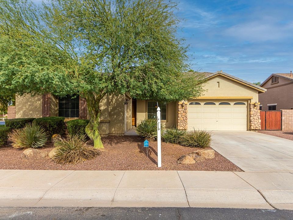 1st image of 1610 E Yellowstone Pl
