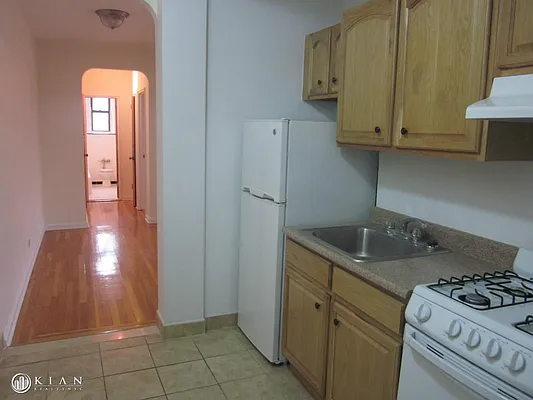 Rented by Kian Realty | media 5