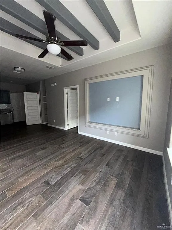 3 bed, 2.0 bath, 1100 sqft, $1,100 — Photo 3