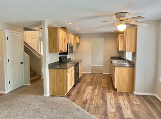 2221 SW 28th St, Redmond, OR 97756