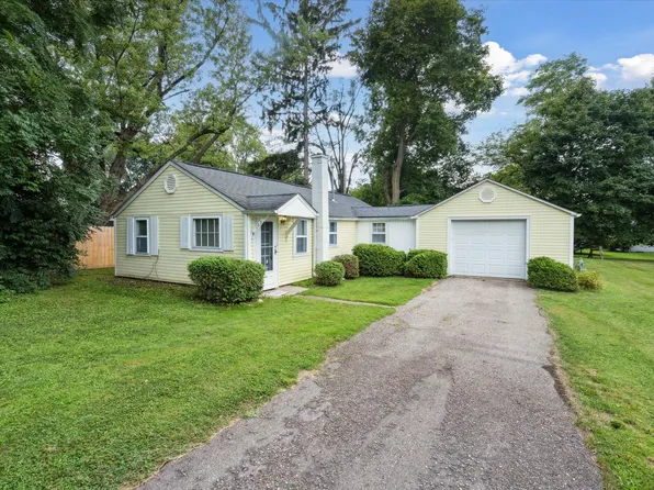 192 S West St, Hillsdale, MI 49242