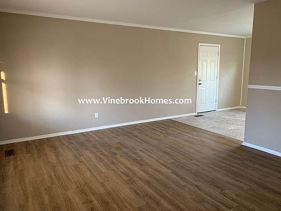 1st image of 2533 Beechcrest Dr