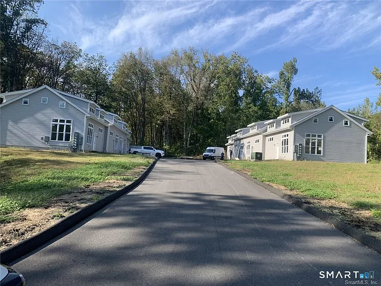 64 Boardman Rd — Photo 2