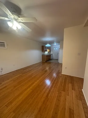 45 Stephen Ln #814 Photo 1