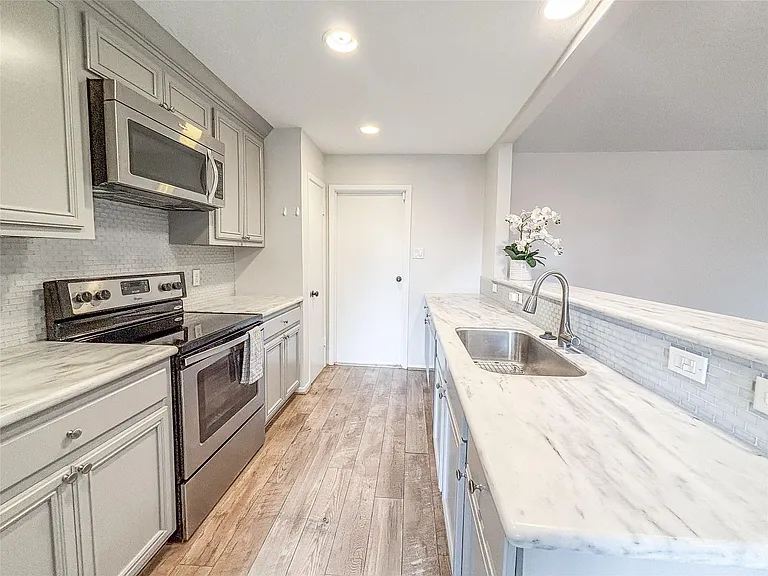 3123 Lazy Spring Dr — Photo 10