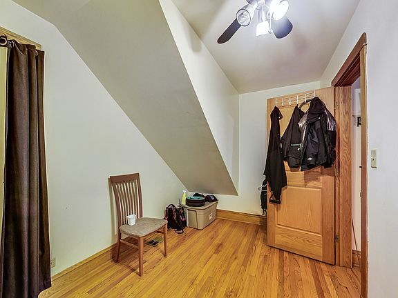 5th image of 2632 N Mozart St APT 1