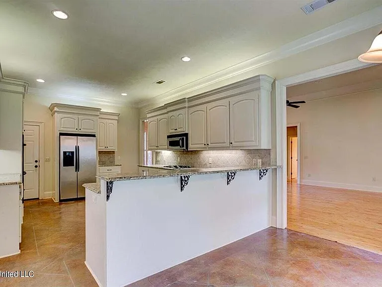 143 Sonnett Cir — Photo 6