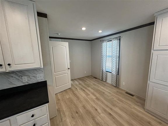 4th image of 157 Powell St #9212